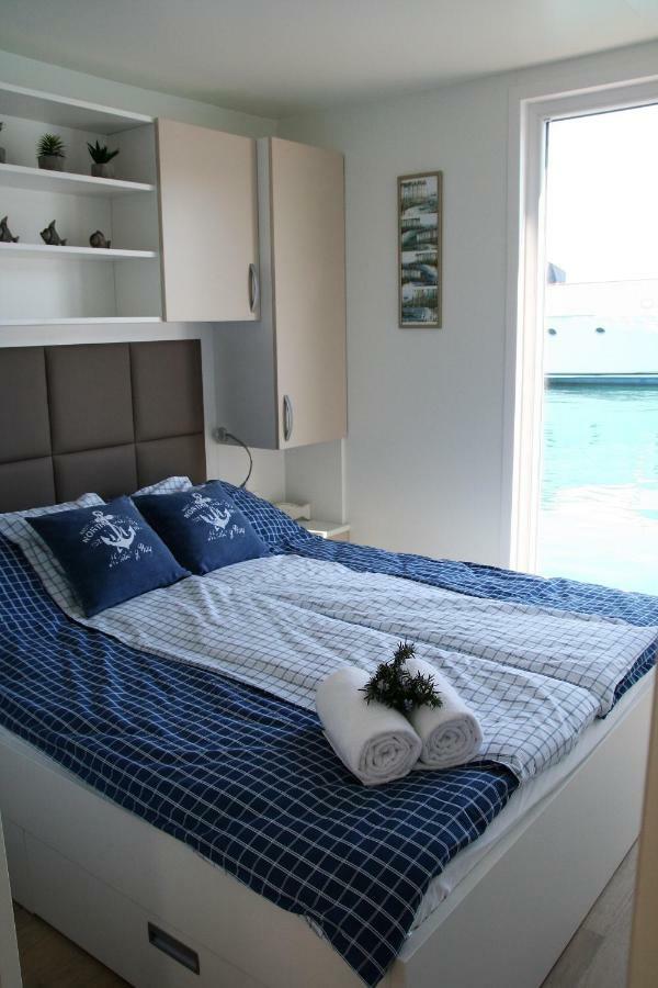 Vila Floating House Marina Royal Portorož Exteriér fotografie