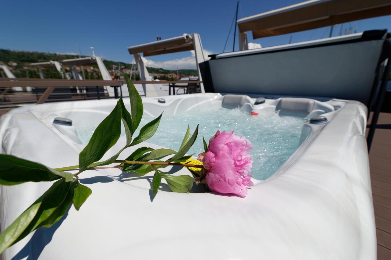 Vila Floating House Marina Royal Portorož Exteriér fotografie