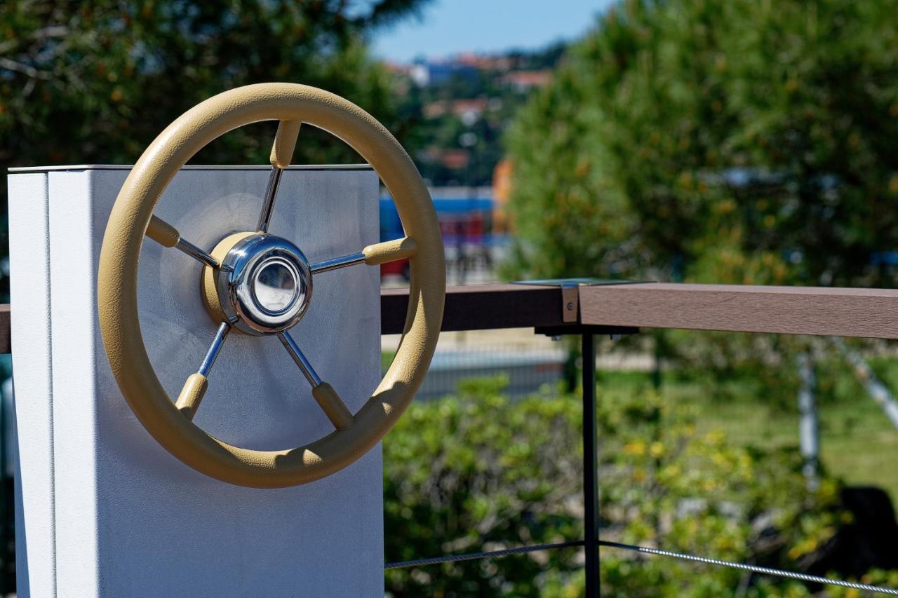 Vila Floating House Marina Royal Portorož Exteriér fotografie
